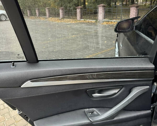 Сірий БМВ 5 Серія, об'ємом двигуна 2 л та пробігом 210 тис. км за 14000 $, фото 17 на Automoto.ua