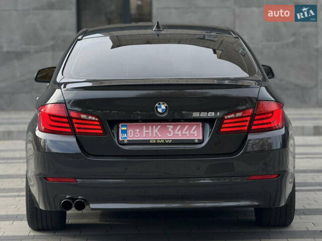 Сірий БМВ 5 Серія, об'ємом двигуна 2 л та пробігом 248 тис. км за 11999 $, фото 7 на Automoto.ua