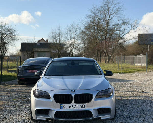 Серый БМВ 5 Серия, объемом двигателя 3 л и пробегом 223 тыс. км за 13000 $, фото 3 на Automoto.ua