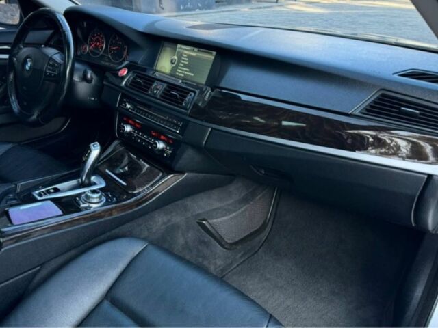Сірий БМВ 5 Серія, об'ємом двигуна 3 л та пробігом 270 тис. км за 12000 $, фото 6 на Automoto.ua