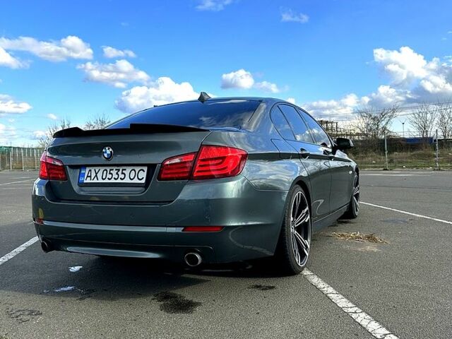 Сірий БМВ 5 Серія, об'ємом двигуна 3 л та пробігом 270 тис. км за 13000 $, фото 2 на Automoto.ua