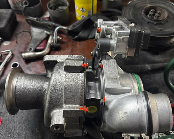 Серый БМВ 5 Серия, объемом двигателя 2 л и пробегом 260 тыс. км за 15450 $, фото 124 на Automoto.ua