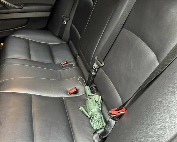 Серый БМВ 5 Серия, объемом двигателя 2 л и пробегом 210 тыс. км за 13000 $, фото 16 на Automoto.ua