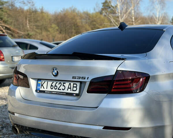 Серый БМВ 5 Серия, объемом двигателя 3 л и пробегом 223 тыс. км за 13000 $, фото 11 на Automoto.ua