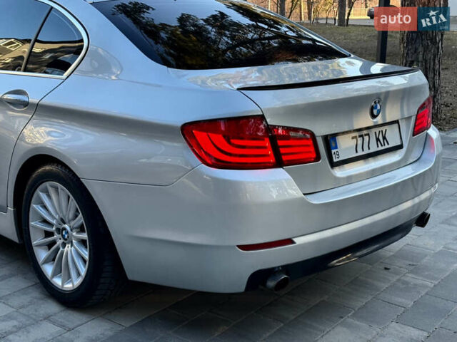 Серый БМВ 5 Серия, объемом двигателя 3 л и пробегом 260 тыс. км за 13400 $, фото 6 на Automoto.ua