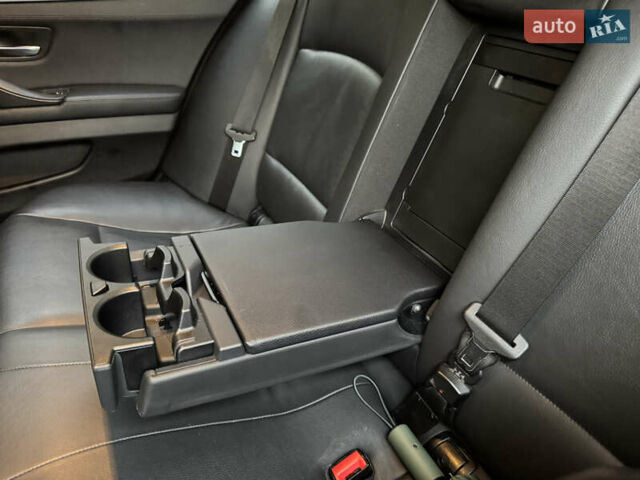 Сірий БМВ 5 Серія, об'ємом двигуна 2 л та пробігом 210 тис. км за 14000 $, фото 23 на Automoto.ua