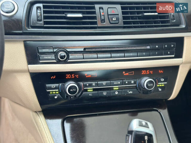 Серый БМВ 5 Серия, объемом двигателя 3 л и пробегом 270 тыс. км за 11700 $, фото 32 на Automoto.ua