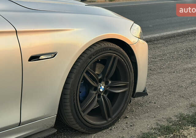 Серый БМВ 5 Серия, объемом двигателя 3 л и пробегом 340 тыс. км за 18000 $, фото 14 на Automoto.ua