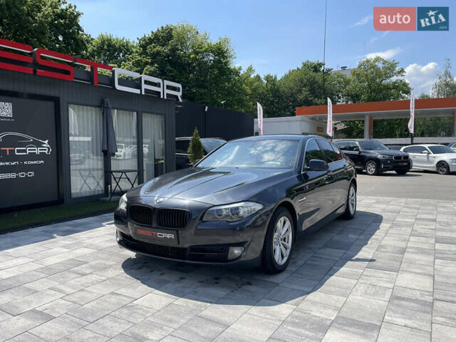Серый БМВ 5 Серия, объемом двигателя 0 л и пробегом 180 тыс. км за 15000 $, фото 1 на Automoto.ua