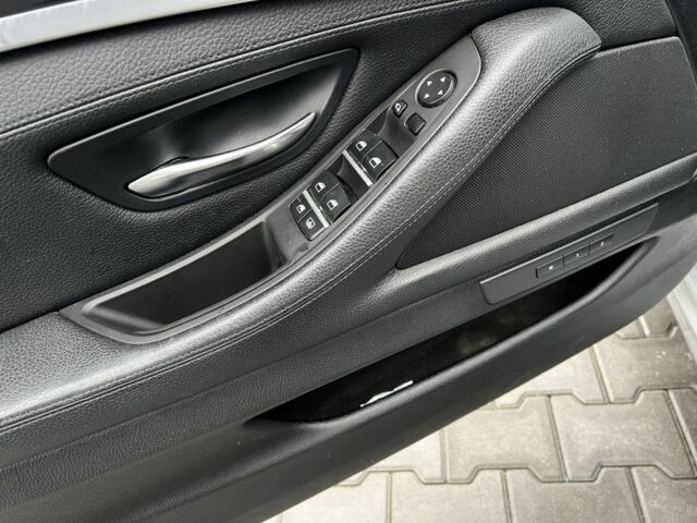 Серый БМВ 5 Серия, объемом двигателя 2 л и пробегом 285 тыс. км за 12300 $, фото 11 на Automoto.ua