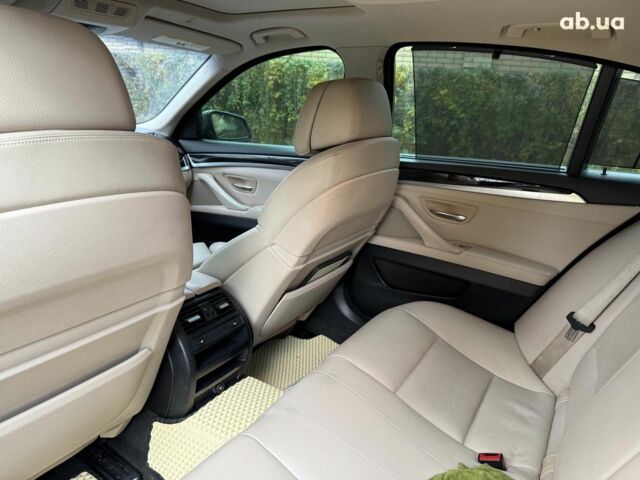 Сірий БМВ 5 Серія, об'ємом двигуна 3 л та пробігом 275 тис. км за 13490 $, фото 16 на Automoto.ua