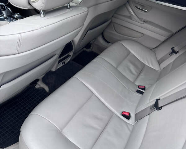 Серый БМВ 5 Серия, объемом двигателя 2.99 л и пробегом 223 тыс. км за 11350 $, фото 20 на Automoto.ua