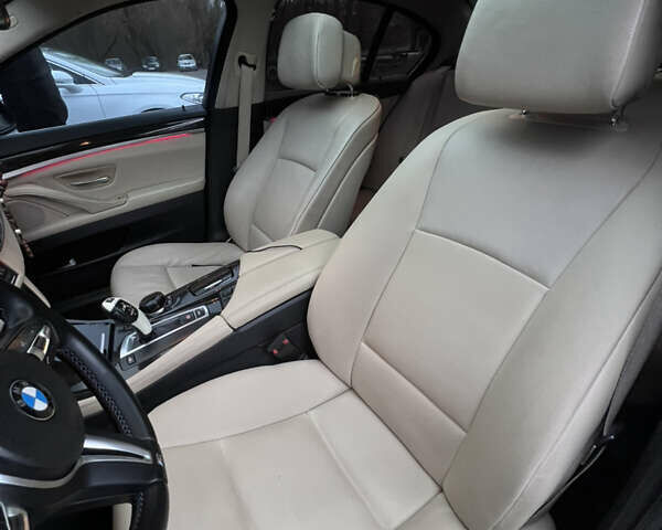 Серый БМВ 5 Серия, объемом двигателя 3 л и пробегом 360 тыс. км за 12250 $, фото 10 на Automoto.ua