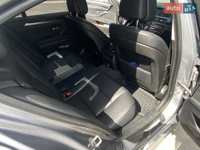Сірий БМВ 5 Серія, об'ємом двигуна 3 л та пробігом 316 тис. км за 14700 $, фото 31 на Automoto.ua