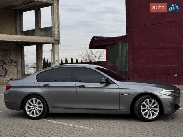 Серый БМВ 5 Серия, объемом двигателя 2 л и пробегом 260 тыс. км за 15450 $, фото 17 на Automoto.ua