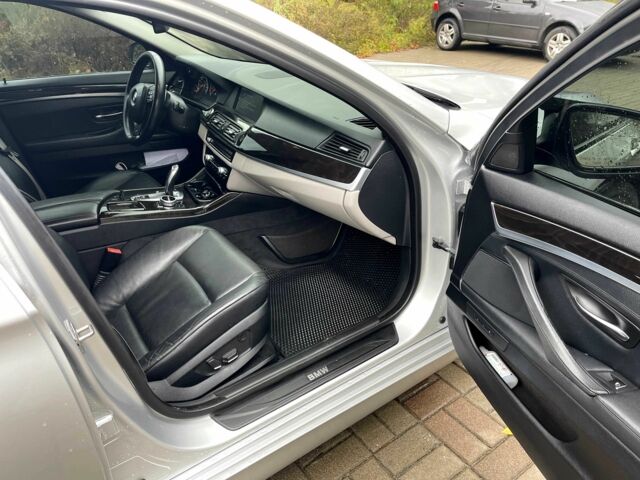 Серый БМВ 5 Серия, объемом двигателя 3 л и пробегом 2 тыс. км за 15000 $, фото 5 на Automoto.ua