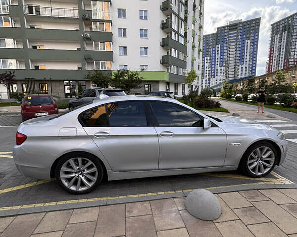Серый БМВ 5 Серия, объемом двигателя 3 л и пробегом 147 тыс. км за 14399 $, фото 6 на Automoto.ua
