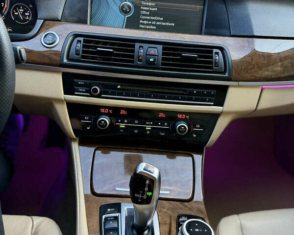 Серый БМВ 5 Серия, объемом двигателя 3 л и пробегом 223 тыс. км за 13000 $, фото 16 на Automoto.ua