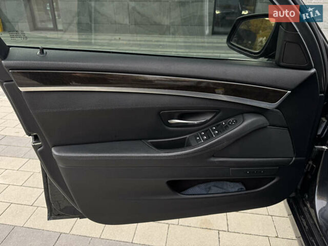 Сірий БМВ 5 Серія, об'ємом двигуна 2 л та пробігом 248 тис. км за 11999 $, фото 30 на Automoto.ua