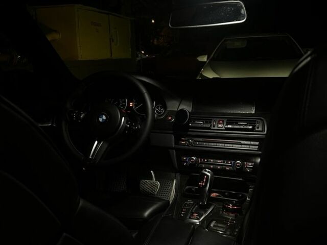 Сірий БМВ 5 Серія, об'ємом двигуна 3 л та пробігом 189 тис. км за 14000 $, фото 9 на Automoto.ua