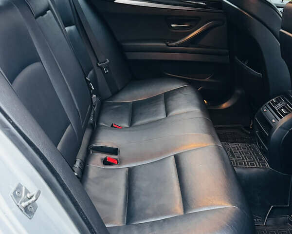 Серый БМВ 5 Серия, объемом двигателя 2 л и пробегом 255 тыс. км за 12000 $, фото 23 на Automoto.ua