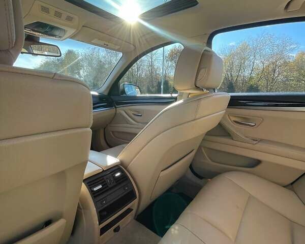 Серый БМВ 5 Серия, объемом двигателя 2 л и пробегом 301 тыс. км за 10900 $, фото 4 на Automoto.ua