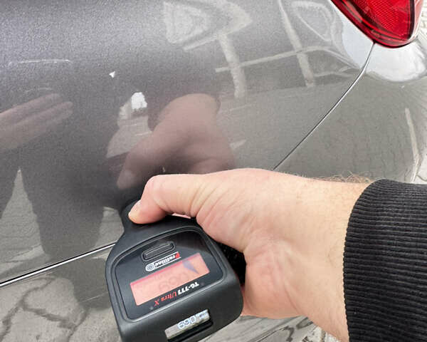 Серый БМВ 5 Серия, объемом двигателя 2 л и пробегом 260 тыс. км за 15450 $, фото 92 на Automoto.ua