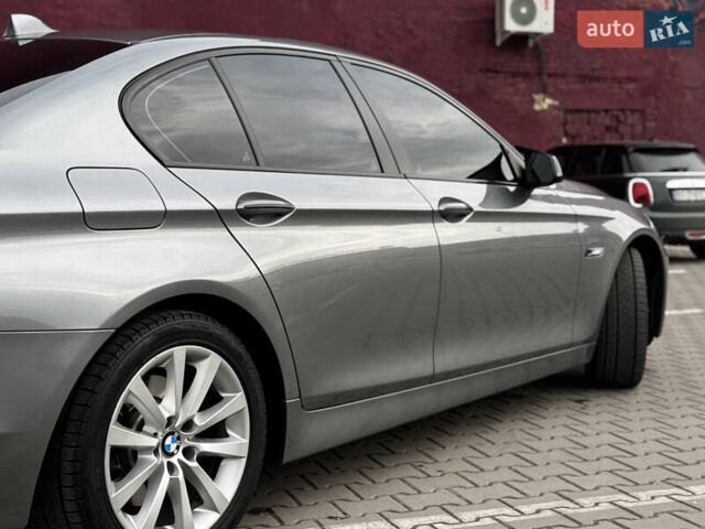 Серый БМВ 5 Серия, объемом двигателя 2 л и пробегом 260 тыс. км за 15450 $, фото 37 на Automoto.ua