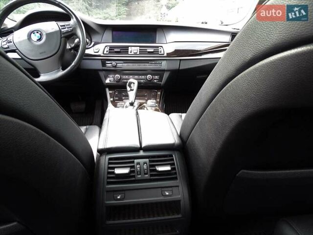 Серый БМВ 5 Серия, объемом двигателя 2.99 л и пробегом 208 тыс. км за 12000 $, фото 3 на Automoto.ua
