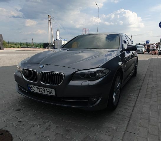 Сірий БМВ 5 Серія, об'ємом двигуна 2 л та пробігом 218 тис. км за 13900 $, фото 1 на Automoto.ua