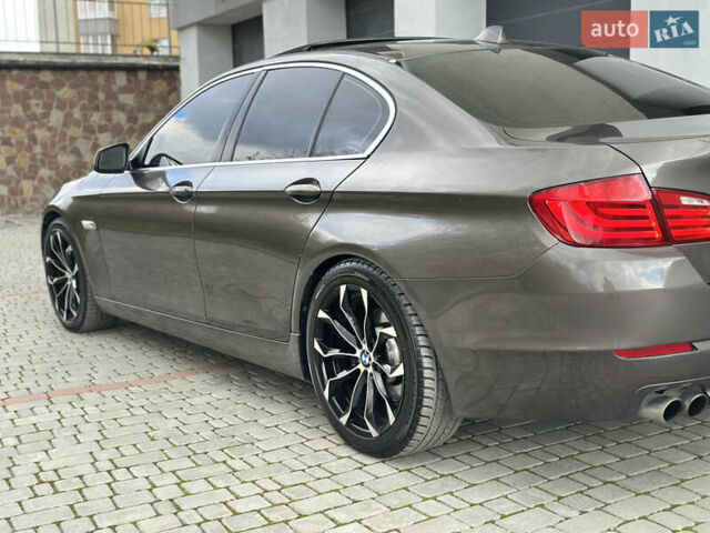 Серый БМВ 5 Серия, объемом двигателя 3 л и пробегом 270 тыс. км за 11700 $, фото 19 на Automoto.ua