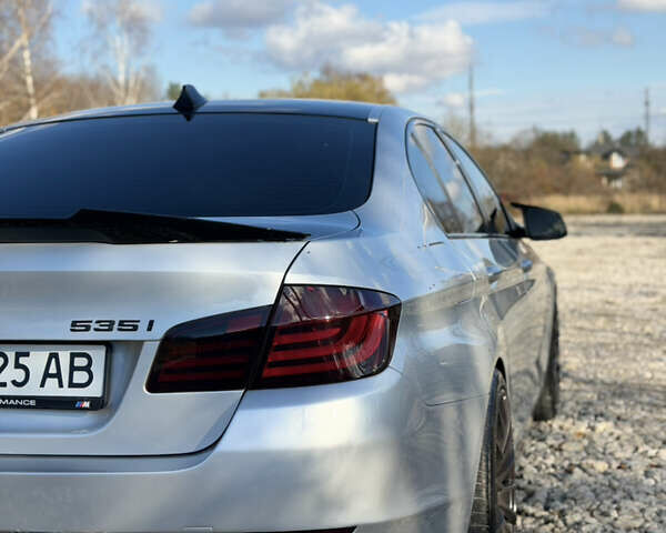 Серый БМВ 5 Серия, объемом двигателя 3 л и пробегом 223 тыс. км за 13000 $, фото 10 на Automoto.ua