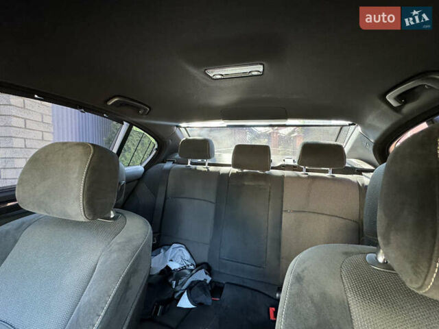 Серый БМВ 5 Серия, объемом двигателя 2.99 л и пробегом 285 тыс. км за 15000 $, фото 6 на Automoto.ua