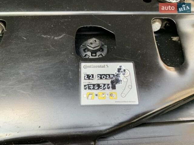 Серый БМВ 5 Серия, объемом двигателя 2 л и пробегом 178 тыс. км за 15300 $, фото 61 на Automoto.ua