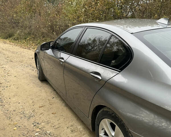 Сірий БМВ 5 Серія, об'ємом двигуна 2 л та пробігом 275 тис. км за 12900 $, фото 7 на Automoto.ua