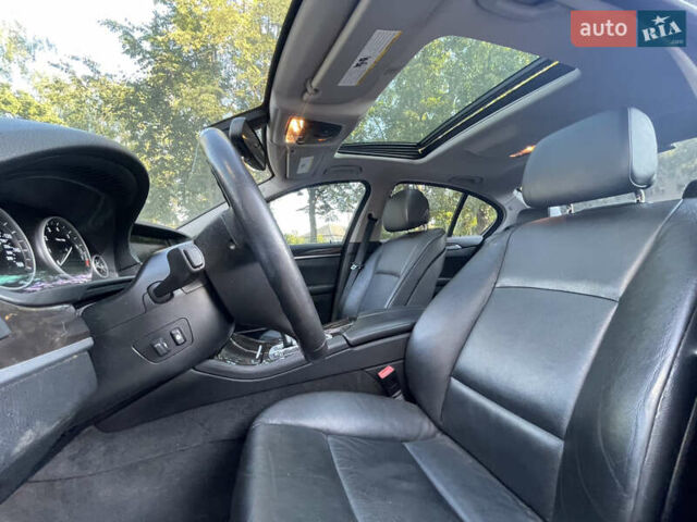 Серый БМВ 5 Серия, объемом двигателя 2 л и пробегом 187 тыс. км за 9999 $, фото 7 на Automoto.ua