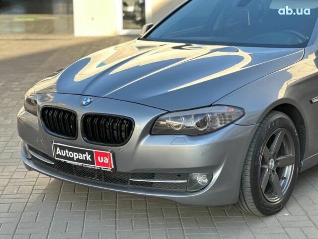 Сірий БМВ 5 Серія, об'ємом двигуна 2 л та пробігом 236 тис. км за 13440 $, фото 5 на Automoto.ua