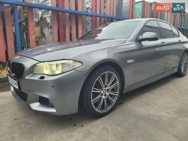 Серый БМВ 5 Серия, объемом двигателя 4.4 л и пробегом 211 тыс. км за 13400 $, фото 8 на Automoto.ua