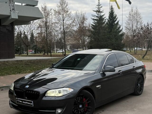 Сірий БМВ 5 Серія, об'ємом двигуна 3 л та пробігом 210 тис. км за 14600 $, фото 1 на Automoto.ua