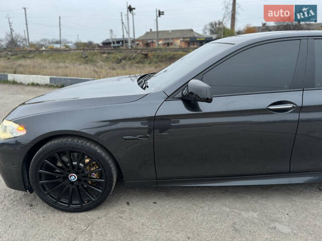 Серый БМВ 5 Серия, объемом двигателя 3 л и пробегом 108 тыс. км за 16900 $, фото 13 на Automoto.ua