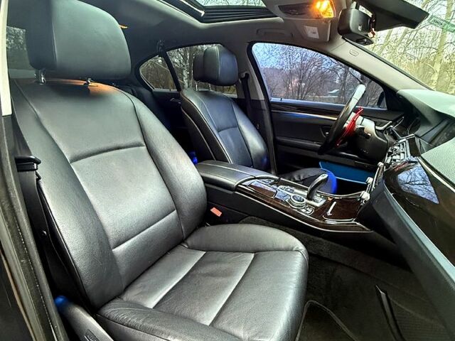 Серый БМВ 5 Серия, объемом двигателя 3 л и пробегом 210 тыс. км за 14600 $, фото 8 на Automoto.ua