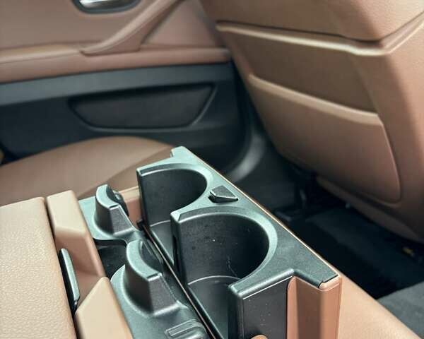 Сірий БМВ 5 Серія, об'ємом двигуна 2 л та пробігом 209 тис. км за 12999 $, фото 29 на Automoto.ua