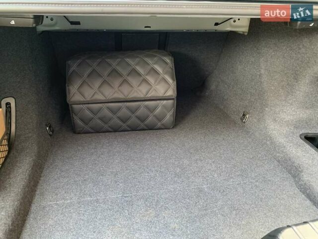 Серый БМВ 5 Серия, объемом двигателя 2 л и пробегом 178 тыс. км за 15300 $, фото 46 на Automoto.ua