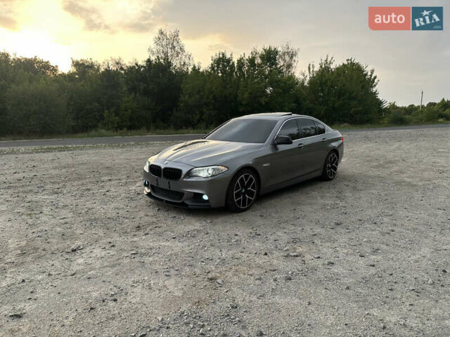 БМВ 5 Серия 2012 в Полтаве на Automoto.ua Серый БМВ 5 Серия, объемом двигателя 2 л и пробегом 205 тыс. км за 14900 $, фото 7 на Automoto.ua