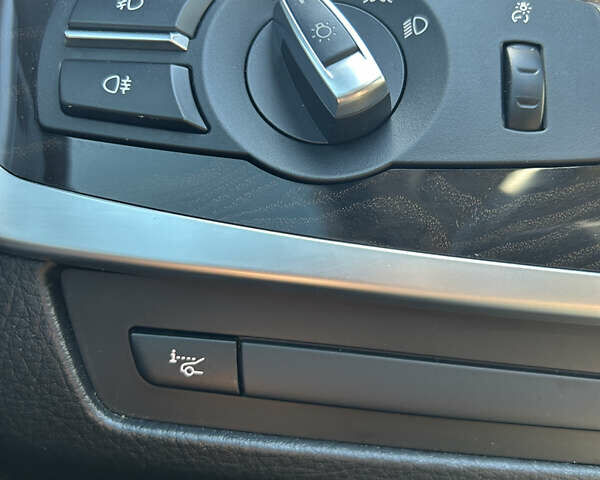 Серый БМВ 5 Серия, объемом двигателя 2 л и пробегом 174 тыс. км за 16400 $, фото 12 на Automoto.ua