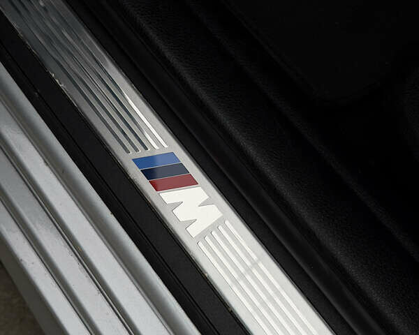 Серый БМВ 5 Серия, объемом двигателя 2.98 л и пробегом 165 тыс. км за 16000 $, фото 3 на Automoto.ua