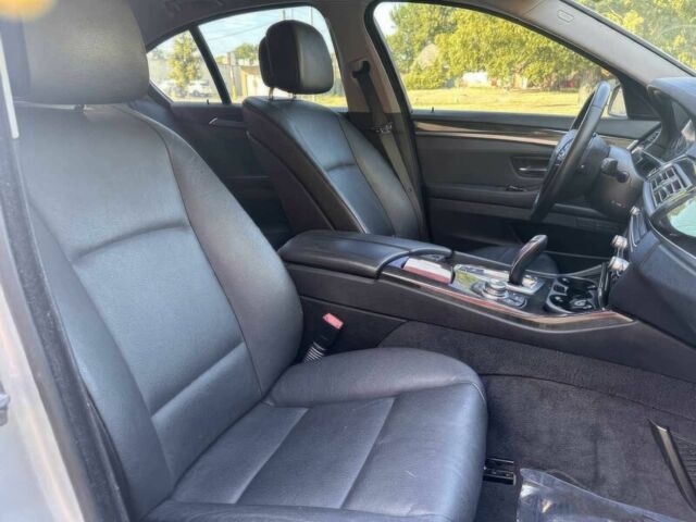 Серый БМВ 5 Серия, объемом двигателя 2 л и пробегом 102 тыс. км за 8000 $, фото 6 на Automoto.ua