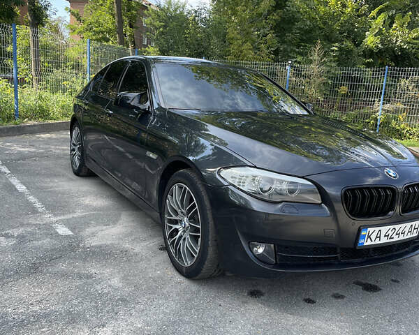 Серый БМВ 5 Серия, объемом двигателя 2 л и пробегом 360 тыс. км за 13900 $, фото 2 на Automoto.ua