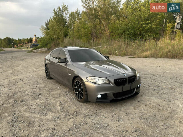 БМВ 5 Серия 2012 в Полтаве на Automoto.ua Серый БМВ 5 Серия, объемом двигателя 2 л и пробегом 205 тыс. км за 14900 $, фото 3 на Automoto.ua