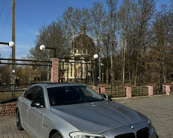 Серый БМВ 5 Серия, объемом двигателя 2 л и пробегом 267 тыс. км за 14333 $, фото 4 на Automoto.ua